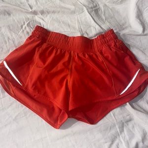Lululemon size 4 red Hotty Hot shorts